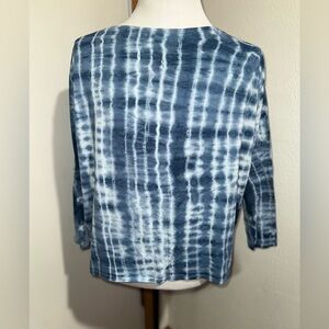 Women’s Lululemon Oversized Back In Action Shirt Blue Tie Dye Long Sleeve M/L